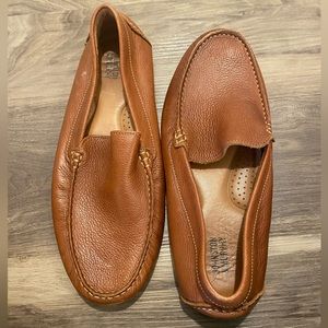 Johnston & Murphy loafers 10M